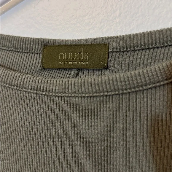 nuuds slinky rib long sleeve - Picture 2 of 4